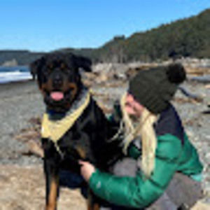 Meet your Posher, Emma